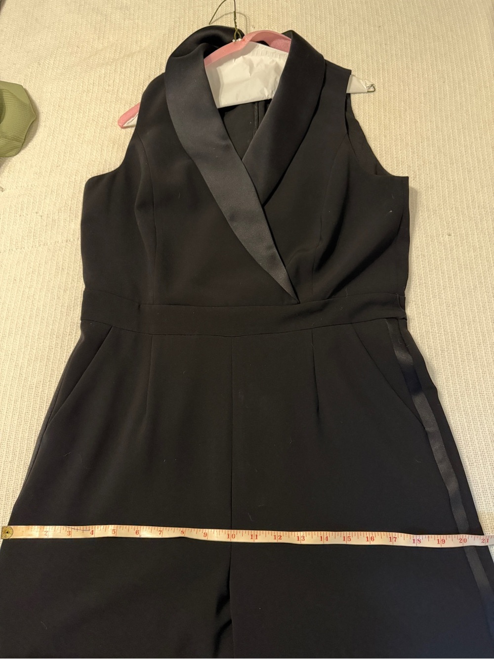 Talbot’s Stretch Crepe Tuxedo Jumpsuit
Size 8 - Picture 10 of 11